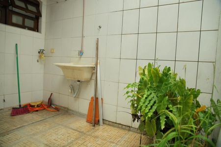 Casa à venda com 200m², 2 quartos e 2 vagasÁrea de Serviço