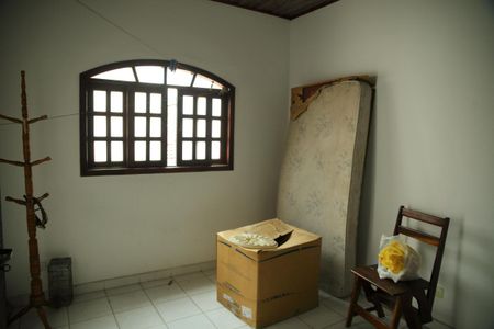 Casa para alugar com 200m², 2 quartos e 2 vagasQuarto de Serviço