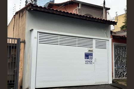 Casa à venda com 200m², 2 quartos e 2 vagasFachada 