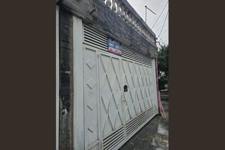 Casa para alugar com 125m², 3 quartos e sem vaga Casa para alugar com 125m², 3 quartos e sem vagaFachada