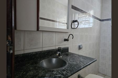 Casa para alugar com 125m², 3 quartos e sem vaga Casa para alugar com 125m², 3 quartos e sem vagaBanheiro Social 01