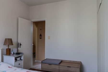 Apartamento à venda com 156m², 3 quartos e 3 vagas Apartamento à venda com 156m², 3 quartos e 3 vagasSuíte