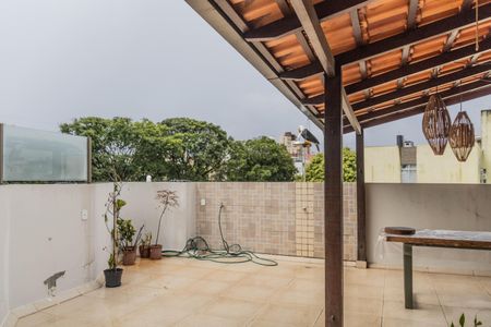 Apartamento à venda com 156m², 3 quartos e 3 vagas Apartamento à venda com 156m², 3 quartos e 3 vagasCobertura