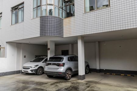 Apartamento à venda com 156m², 3 quartos e 3 vagas Apartamento à venda com 156m², 3 quartos e 3 vagasGaragem