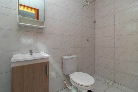 Banheiro de casa para alugar com 1 quarto, 28m² em Chapéu do Sol, Porto Alegre