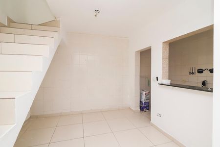 Sala de casa para alugar com 1 quarto, 60m² em Vila Regina, São Paulo