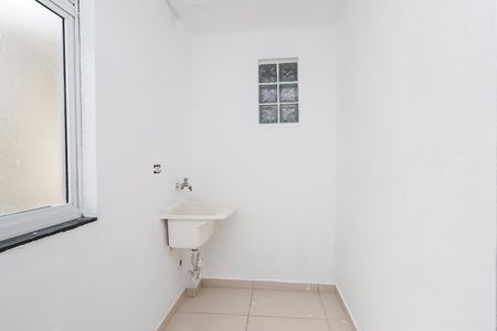 Casa para alugar com 60m², 1 quarto e 1 vagaÁrea de Serviço