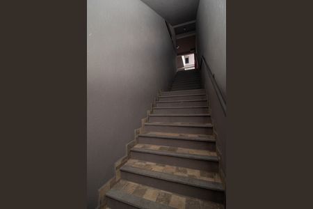 Casa para alugar com 80m², 1 quarto e sem vagaEscada