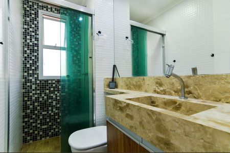 Apartamento à venda com 58m², 2 quartos e 1 vagaBanheiro da Suíte