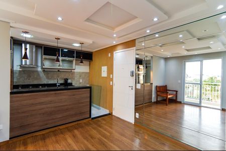 Sala de apartamento para alugar com 2 quartos, 58m² em Jardim Flor da Montanha, Guarulhos