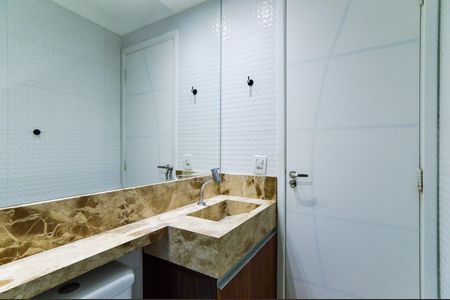 Apartamento à venda com 58m², 2 quartos e 1 vagaBanheiro Social