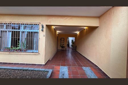 Casa à venda com 240m², 3 quartos e 2 vagasGaragem - Jardim