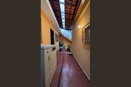 Casa à venda com 240m², 3 quartos e 2 vagasQuintal