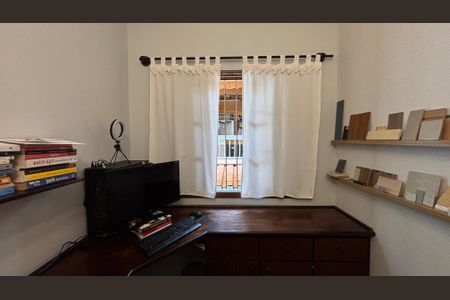 Casa à venda com 240m², 3 quartos e 2 vagasQuarto 2