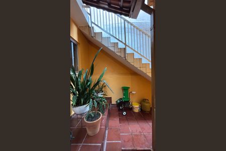 Casa à venda com 240m², 3 quartos e 2 vagasQuintal