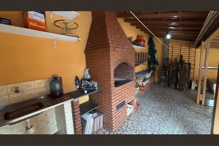 Casa à venda com 240m², 3 quartos e 2 vagasArea Lazer - Churrasqueira