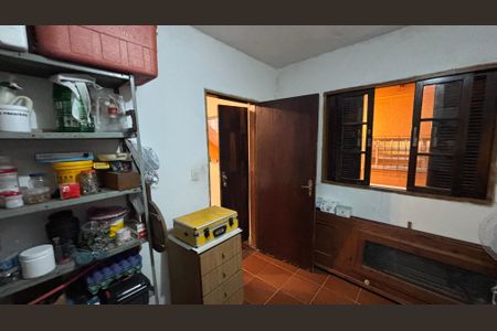 Casa à venda com 240m², 3 quartos e 2 vagasEdícula - Despensa