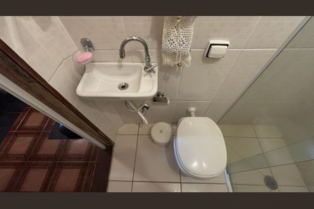 Casa à venda com 240m², 3 quartos e 2 vagasEdícula - Banheiro