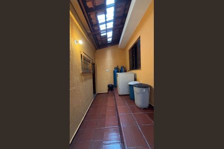 Casa à venda com 240m², 3 quartos e 2 vagasQuintal
