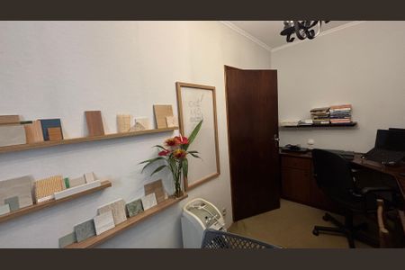Casa à venda com 240m², 3 quartos e 2 vagasQuarto 2