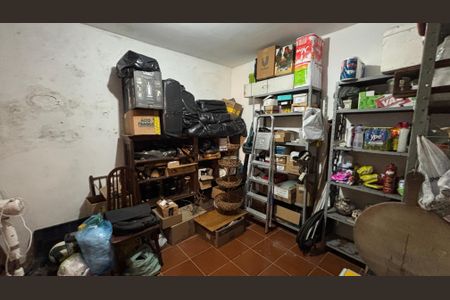 Casa à venda com 240m², 3 quartos e 2 vagasEdícula - Despensa