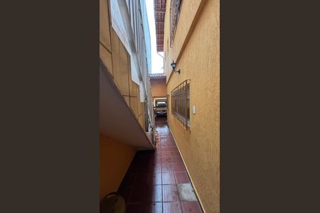 Casa à venda com 240m², 3 quartos e 2 vagasQuintal