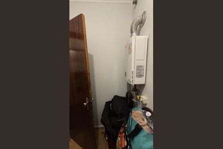 Casa à venda com 240m², 3 quartos e 2 vagasQuarto Deposito