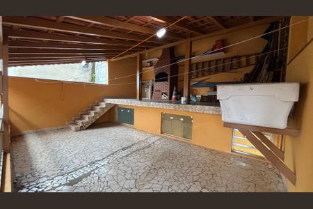 Casa à venda com 240m², 3 quartos e 2 vagasArea Lazer - Churrasqueira