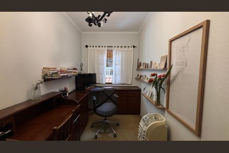 Casa à venda com 240m², 3 quartos e 2 vagasQuarto 2