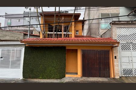 Casa à venda com 240m², 3 quartos e 2 vagasFachada