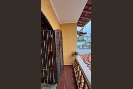Casa à venda com 240m², 3 quartos e 2 vagasSuite Varanda