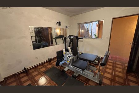 Casa à venda com 240m², 3 quartos e 2 vagasEdícula 
