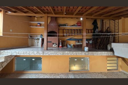 Casa à venda com 240m², 3 quartos e 2 vagasArea Lazer - Churrasqueira