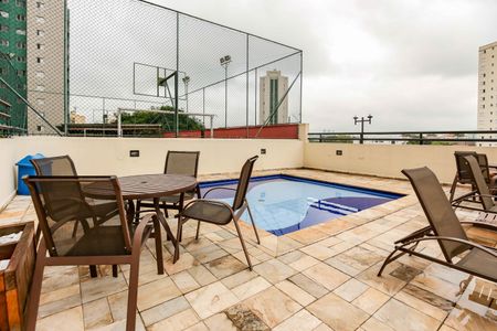 Apartamento à venda com 80m², 3 quartos e 2 vagasÁrea comum - Piscina