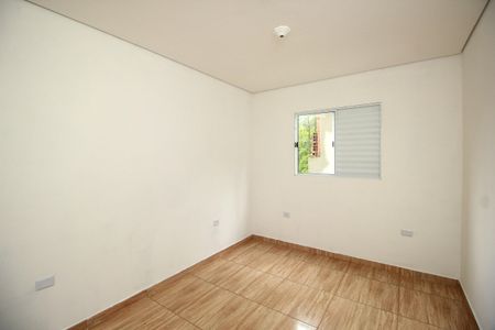 Quarto 2 de casa para alugar com 1 quarto, 70m² em Recreio da Borda do Campo, Santo André