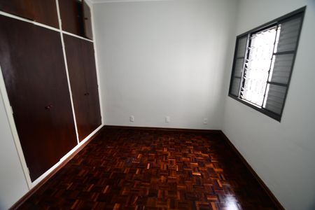 Casa à venda com 198m², 4 quartos e 6 vagasQuarto 1