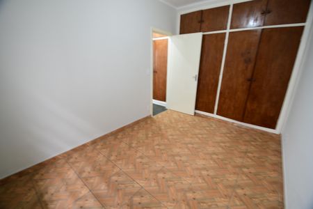 Casa à venda com 198m², 4 quartos e 6 vagasQuarto - Edícula