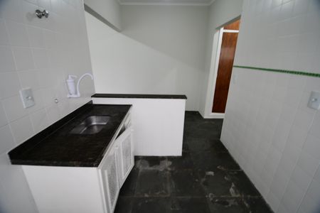 Casa à venda com 198m², 4 quartos e 6 vagasCozinha - Edícula