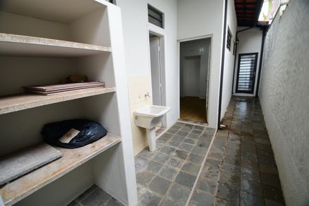 Casa à venda com 198m², 4 quartos e 6 vagasÁrea de Serviço