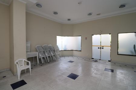 Apartamento para alugar com 69m², 2 quartos e 1 vagaÁrea comum - Salão de festas