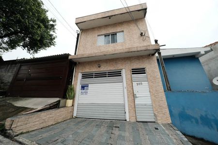 Casa para alugar com 100m², 3 quartos e sem vagaFachada