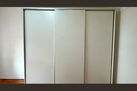 Quarto 1 de apartamento à venda com 2 quartos, 80m² em Pinheiros, São Paulo