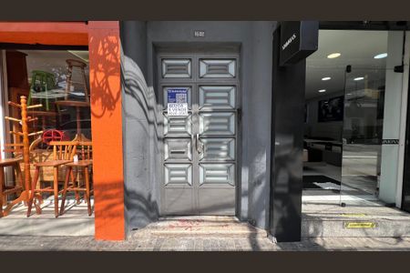 Apartamento para alugar com 80m², 2 quartos e sem vaga Apartamento para alugar com 80m², 2 quartos e sem vagaFachada