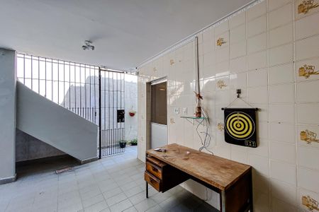 Casa à venda com 170m², 5 quartos e 1 vaga Casa à venda com 170m², 5 quartos e 1 vagaÁrea externa