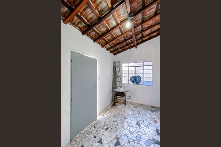 Casa à venda com 170m², 5 quartos e 1 vaga Casa à venda com 170m², 5 quartos e 1 vagaQuarto de Serviço