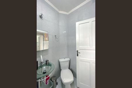 Casa à venda com 170m², 5 quartos e 1 vaga Casa à venda com 170m², 5 quartos e 1 vagaBanheiro (Casa 2)