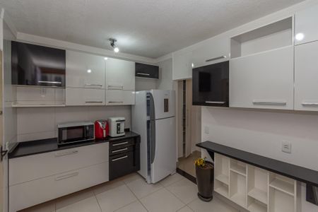 Casa de condomínio para alugar com 100m², 2 quartos e 2 vagasCozinha 