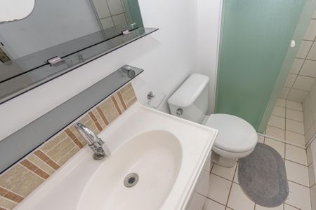 Casa de condomínio para alugar com 100m², 2 quartos e 2 vagasBanheiro Social