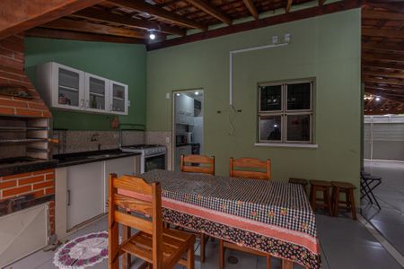 Casa de condomínio para alugar com 100m², 2 quartos e 2 vagasVaranda Gourmet