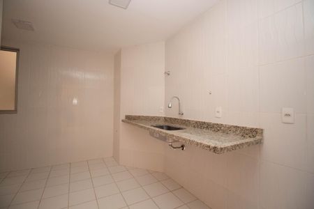 Apartamento para alugar com 58m², 2 quartos e 1 vaga Apartamento para alugar com 58m², 2 quartos e 1 vagaCozinha e Área de Serviço